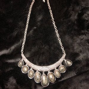 Lightweight Teardrop Necklace